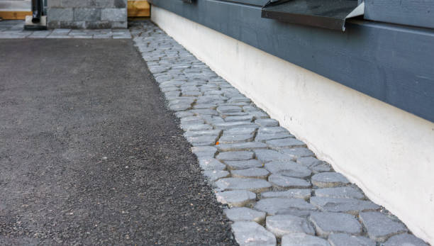 Best Driveway Paving Contractor  in Moss Point, MS